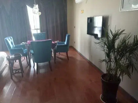 Yingshan Huayi Hotel