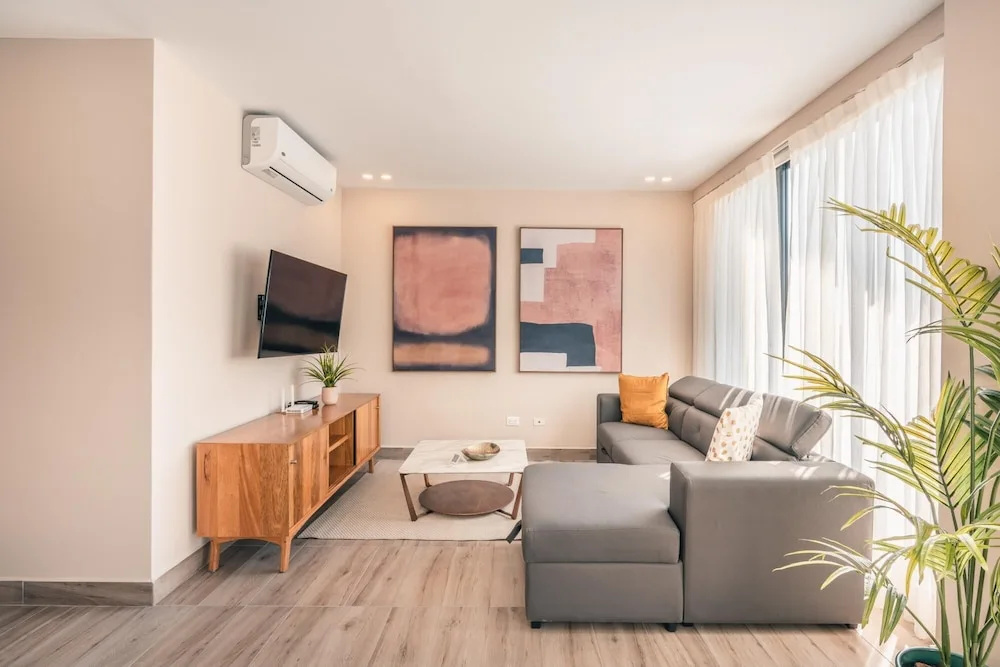 Regatta Living II With Breakfast Included - 901