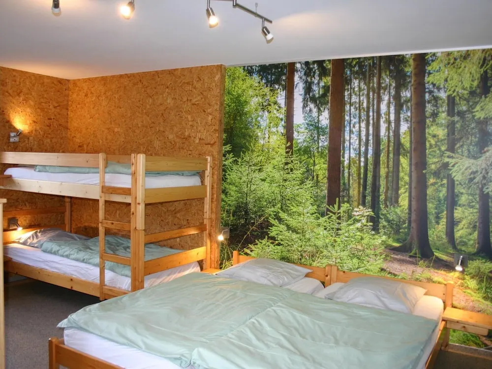 Home in Vielsalm with Sauna