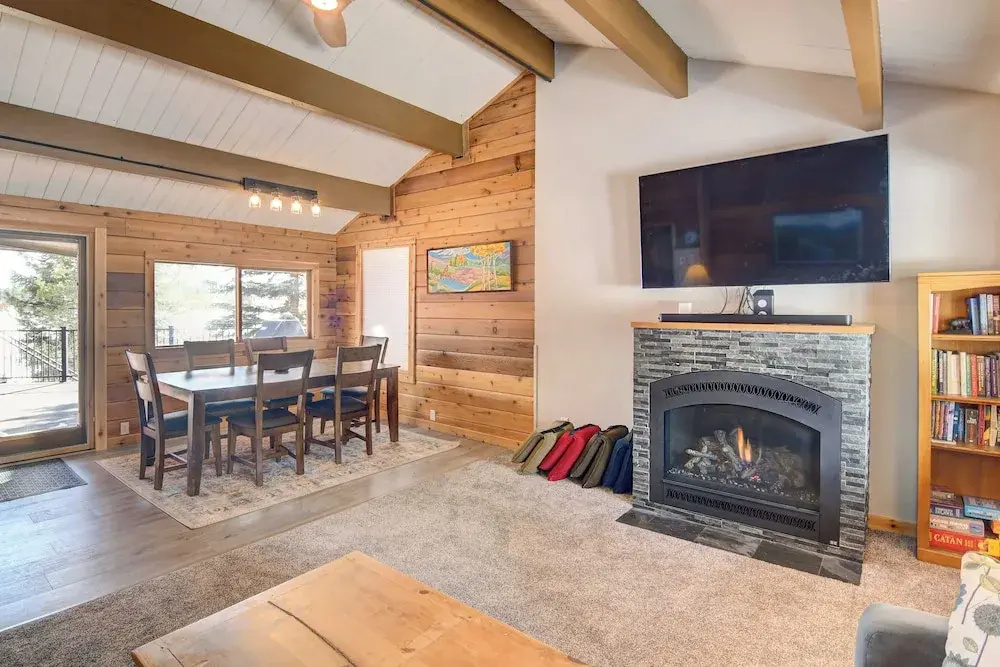 Hot Tub & Mtn Views: Waterfront Grand Lake Cabin