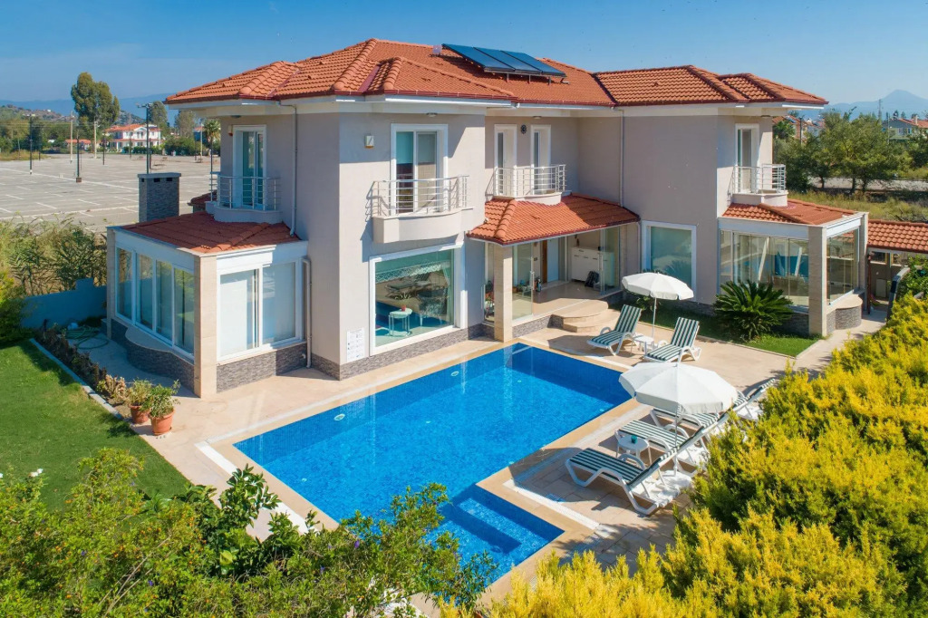 Villa Nirvana Large Private Pool A C Wifi Car Not Required Eco-friendly - 2832