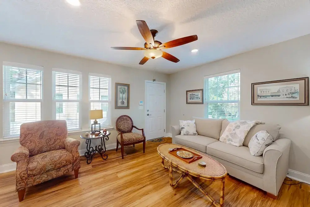 Charming Apartment With Beautiful Marsh Views and Shared Patio
