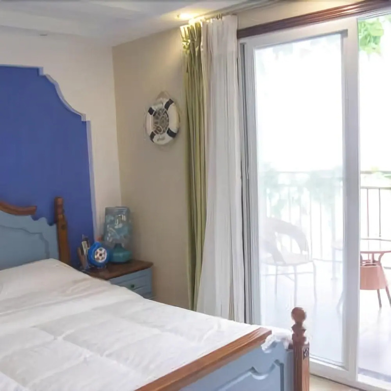Weisaitie Theme Hotel