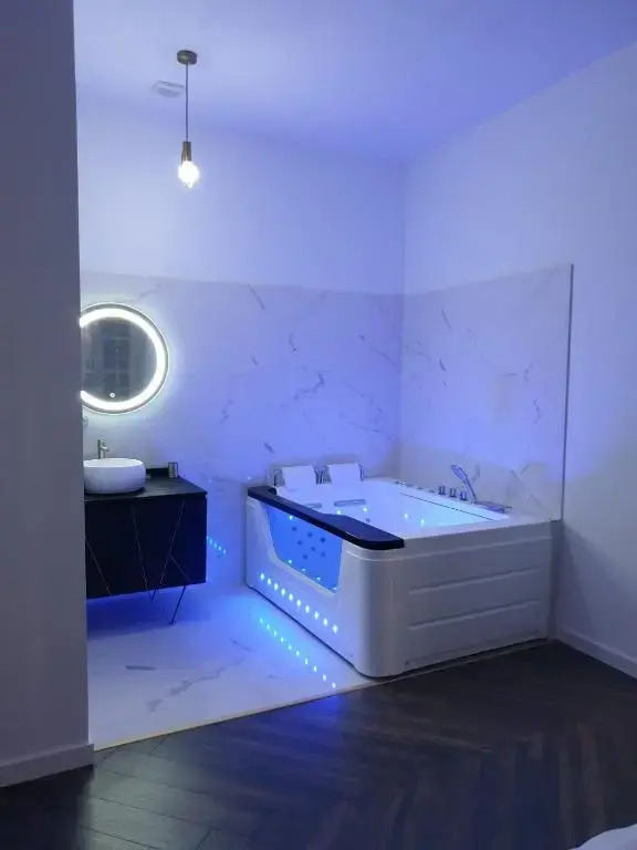 Suite Miro Charme Et Volupte (Adults Only)