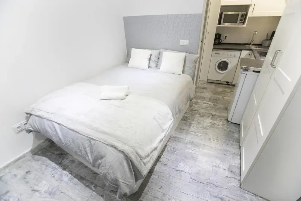 Forever Young Apartments Mediodia