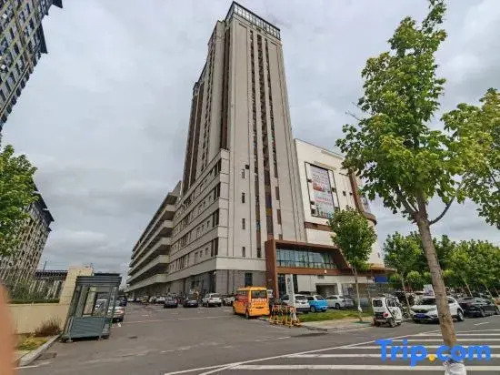 Baolong Smart Homestay (Bozhou High-Speed Railway South Station)