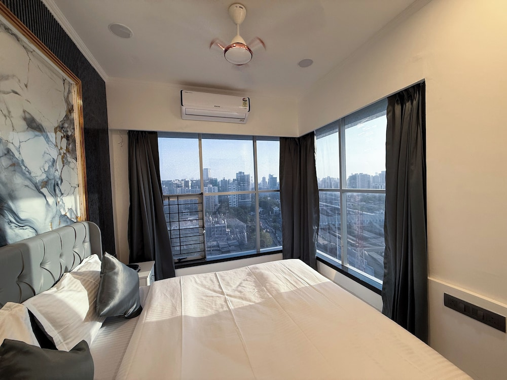 Astha Home- The Borivali Suites