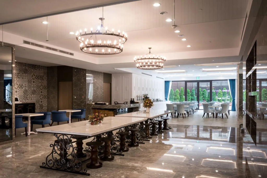 台南星鑽國際商旅 Hua Hotel