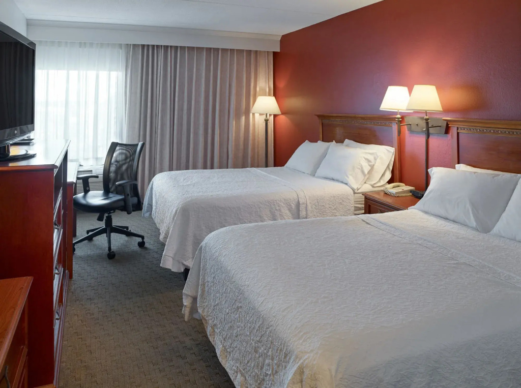 Hampton Inn Portland Airport