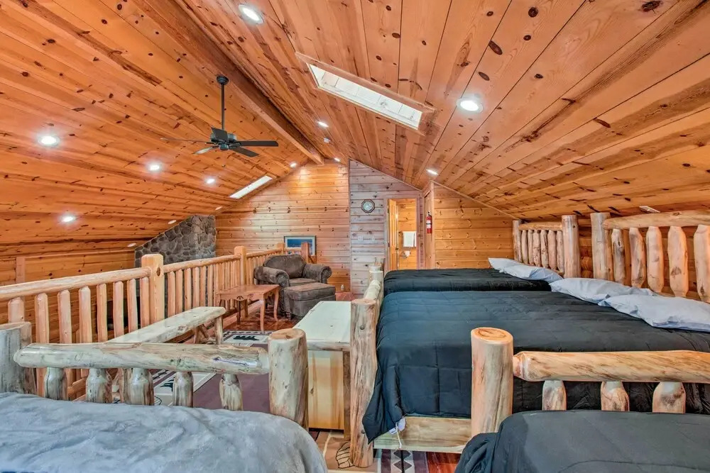 3 Blks to Ski Lift: Angel Fire Cabin on Bus Rt