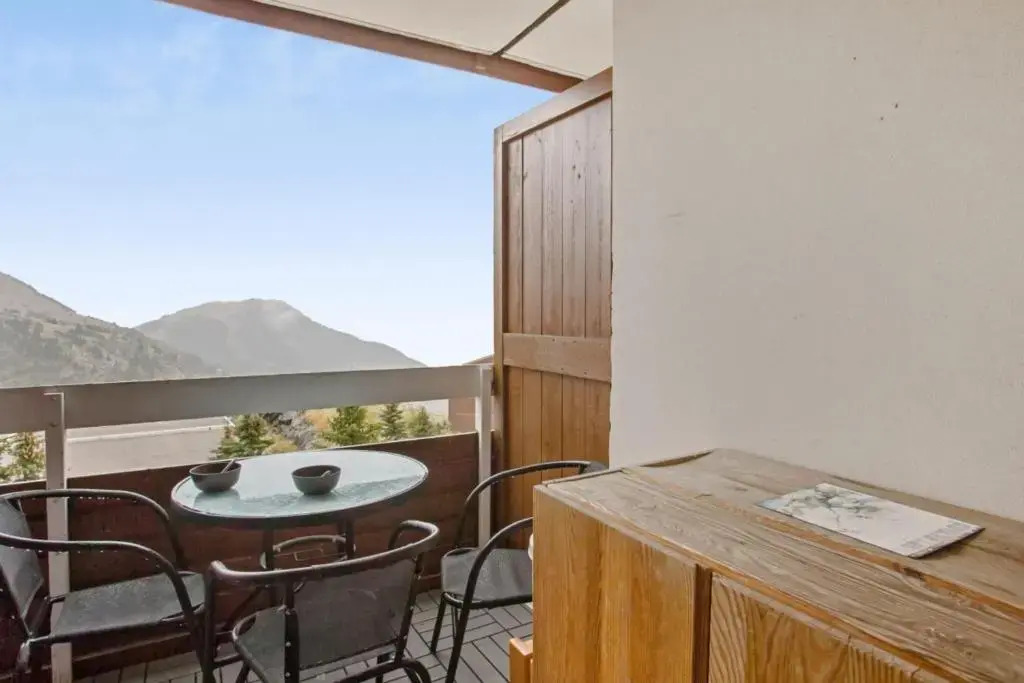 Charming flat with balcony at the heart of L'Alpe d'Huez 1860 - Welkeys