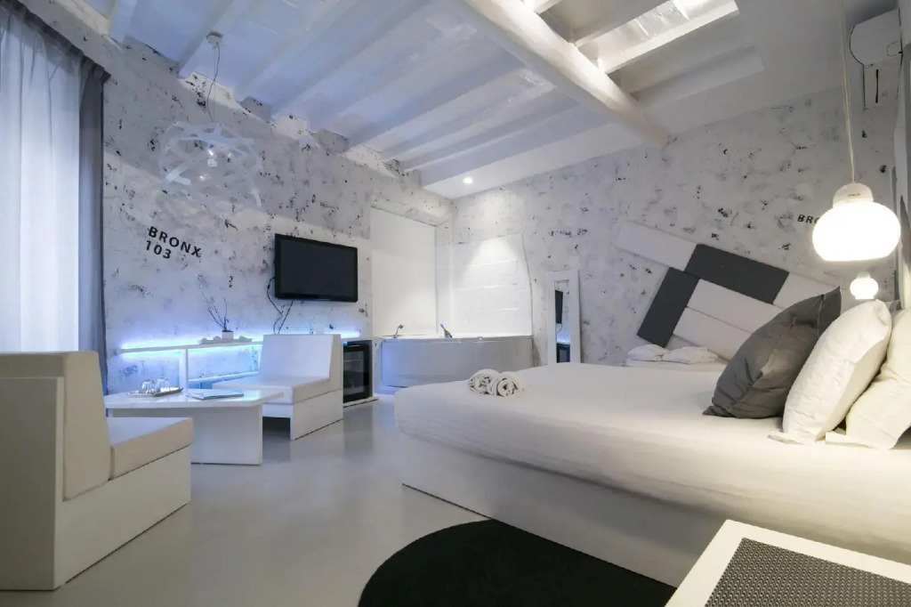 Design&Art Pie - Elegant Rooms Near the Pantheon, Calm & Central Stay