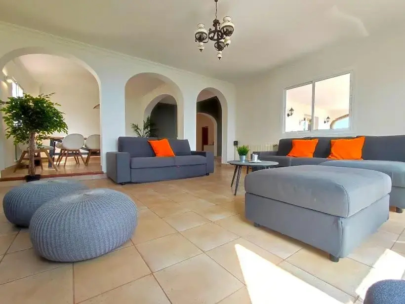 Amazing 4 bedroom Villa with private Pool and Garden