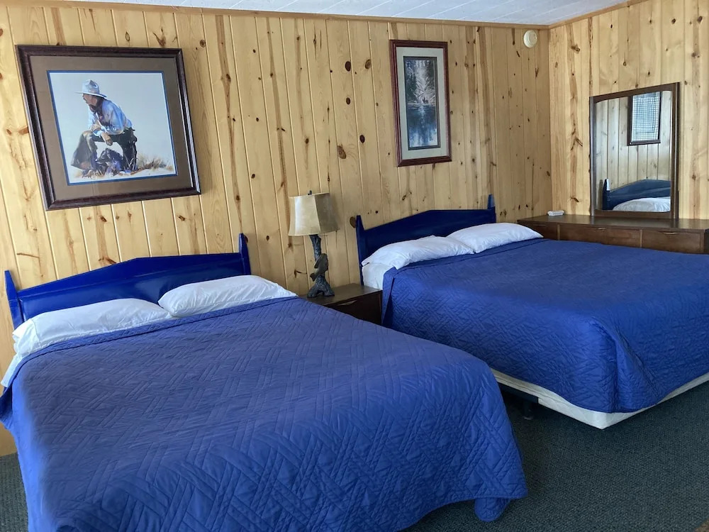 Dixon Lake Resort