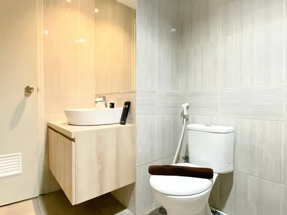 Spacious And Homey 1Br Vasanta Innopark Apartment