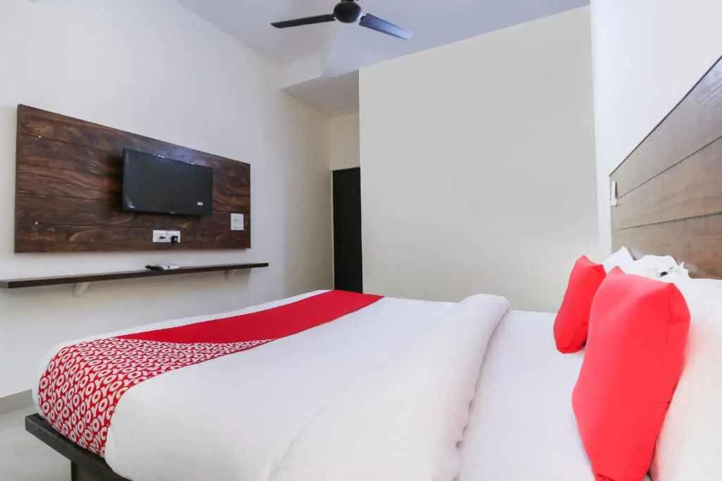 FabHotel Red Ark Inn
