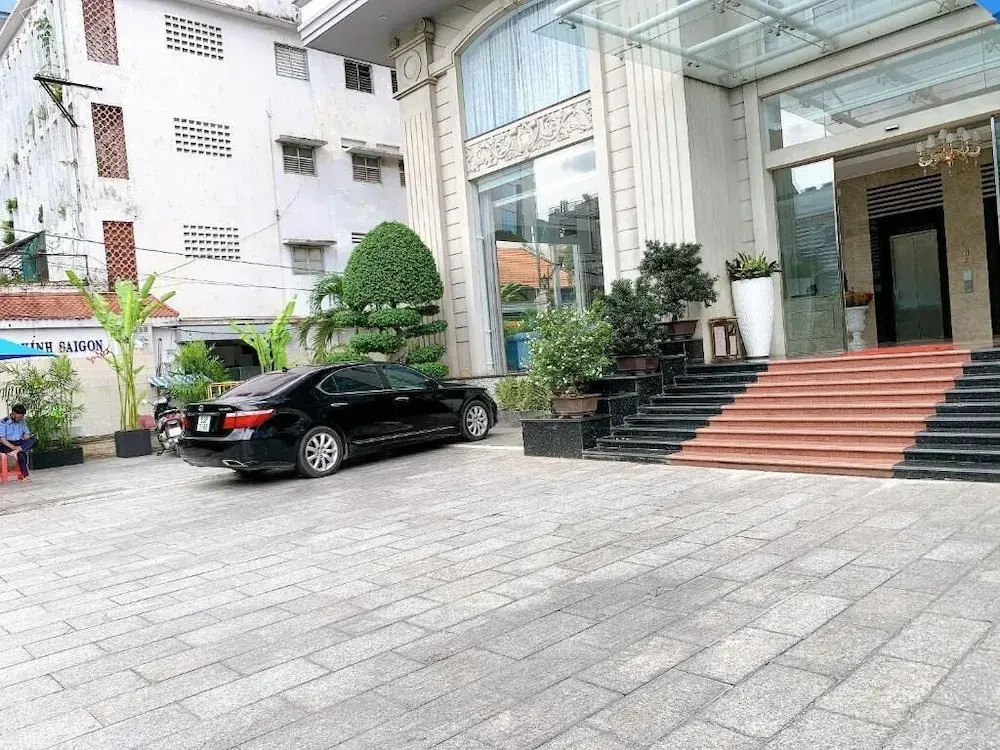 Acnos Grand Hotel