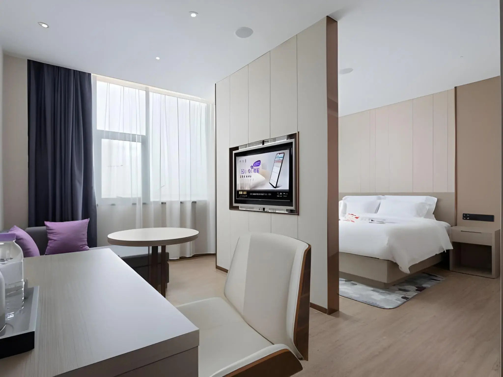 Lavande Hotel (Zhuhai Qinglv North Road Tangjiawan Beach)