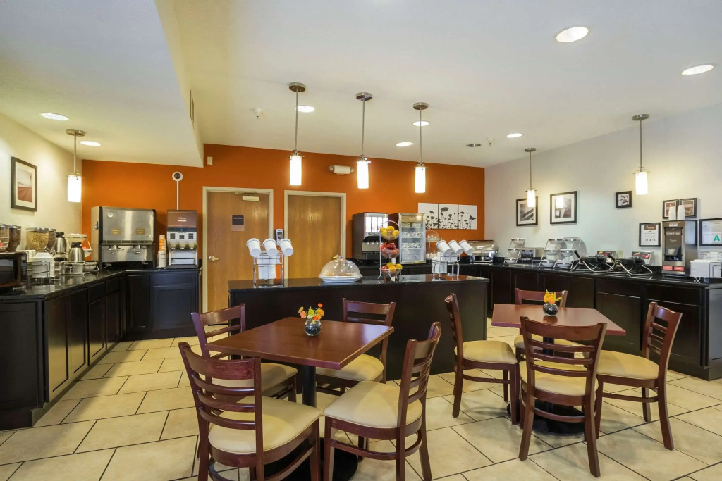 Sleep Inn & Suites