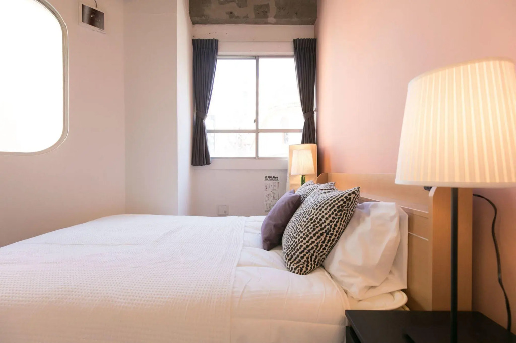 hostel DEN