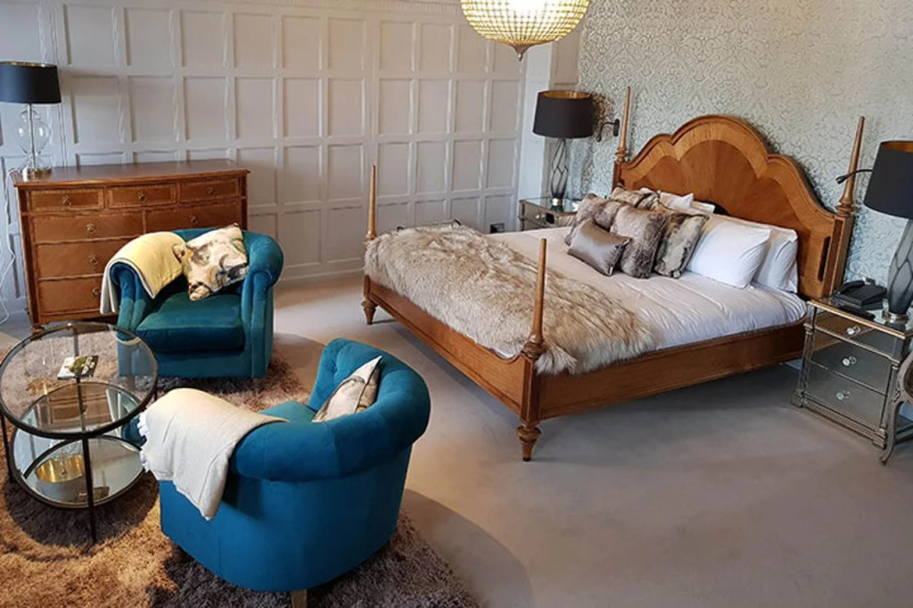 The Castle Hotel Neath