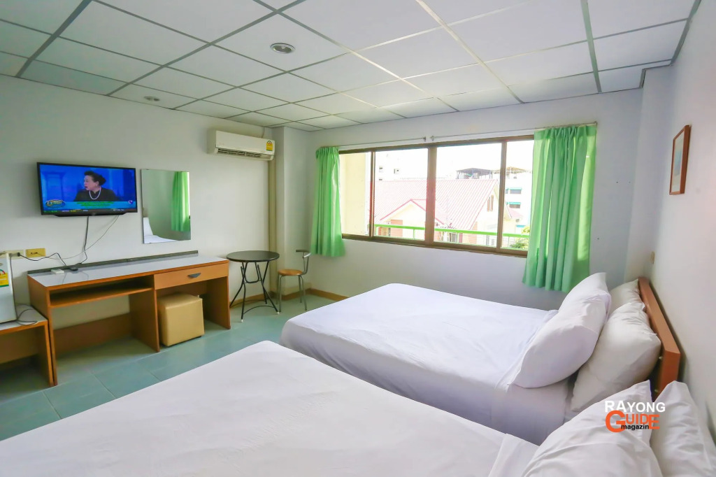 Central Place Hotel