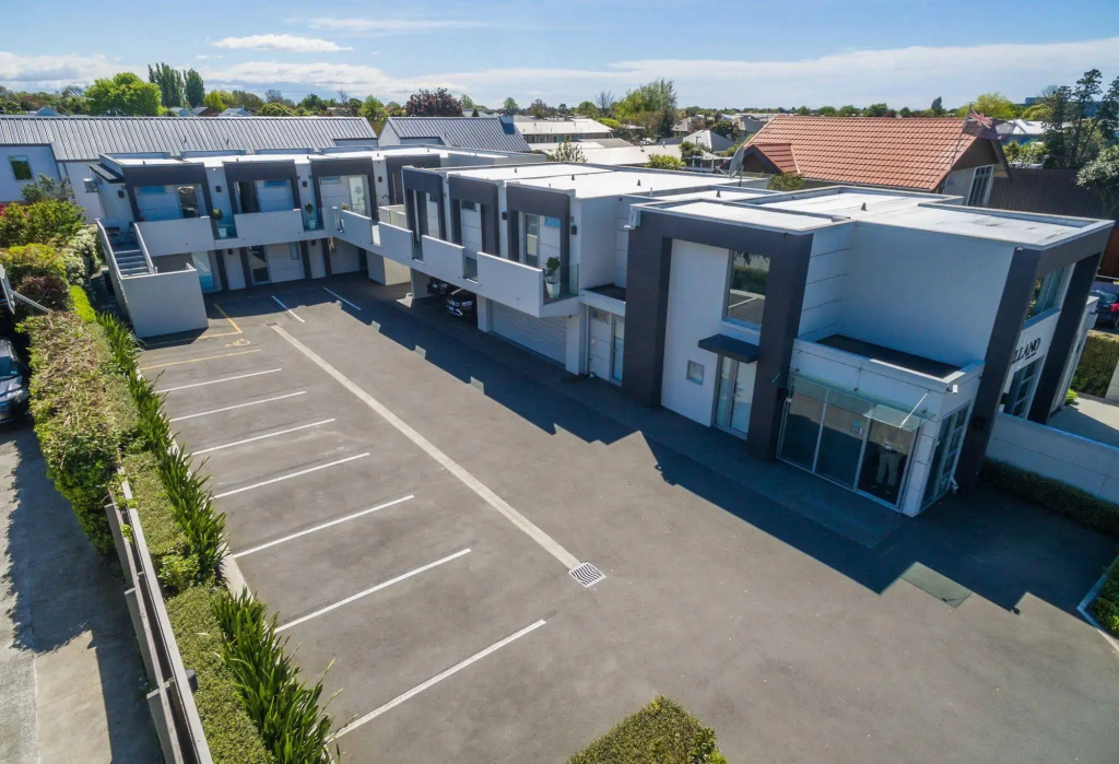 Bellano Motel Suites