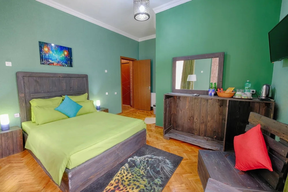 Euphoria Inn