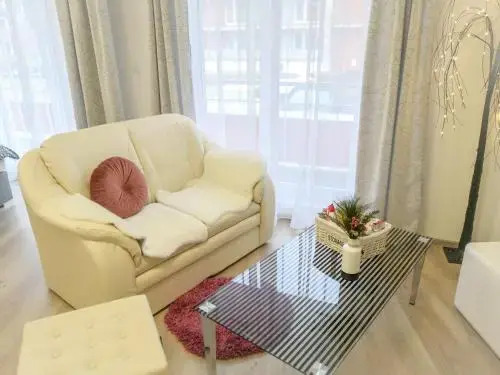 Element Prag Airport Apartment