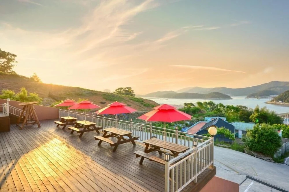 Yeosu Sea and Starnight Pension
