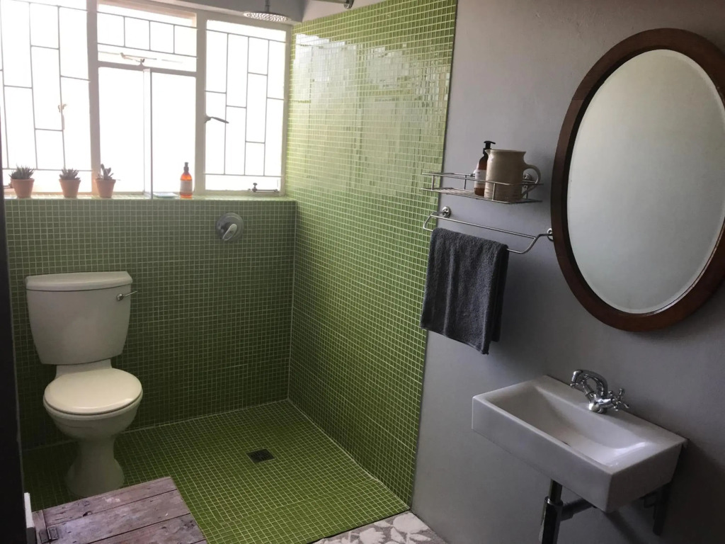 Olive tree private rooms in Stellenbosch- No Load Shedding