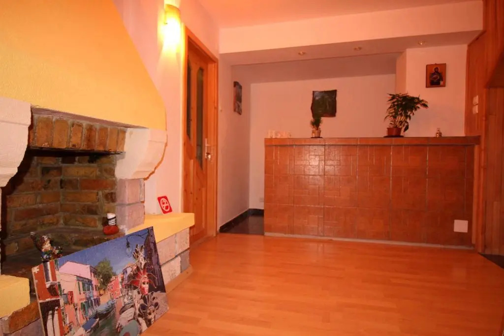 Sunny Apartment