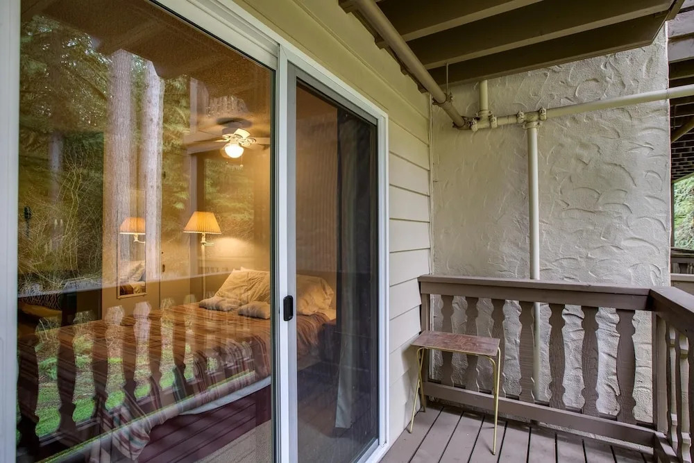 Snowline Lodge Condo #9