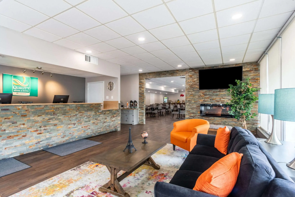 Quality Inn & Suites Vandalia near I-70 and Hwy 51