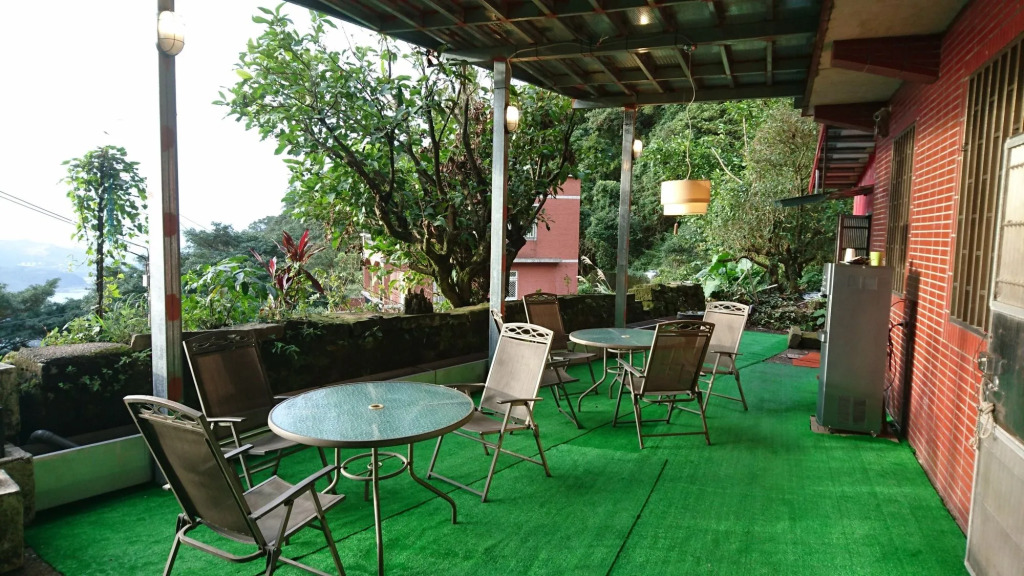 Way Young House
