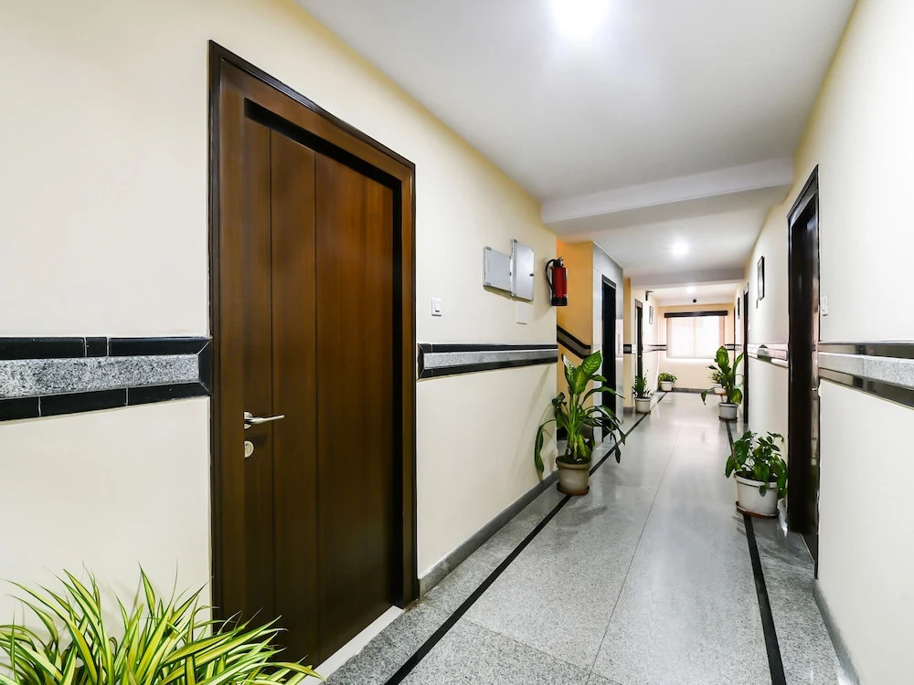 OYO 5485 Hotel Wellfare Marina