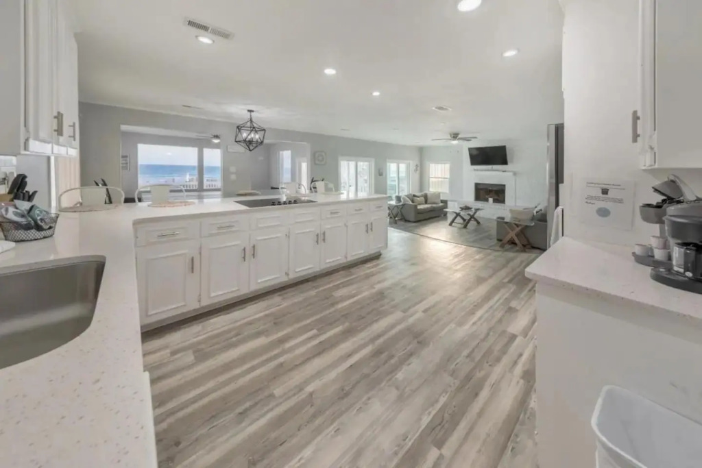 4125 Nancee Dr, Panama City Beach, FL 32408