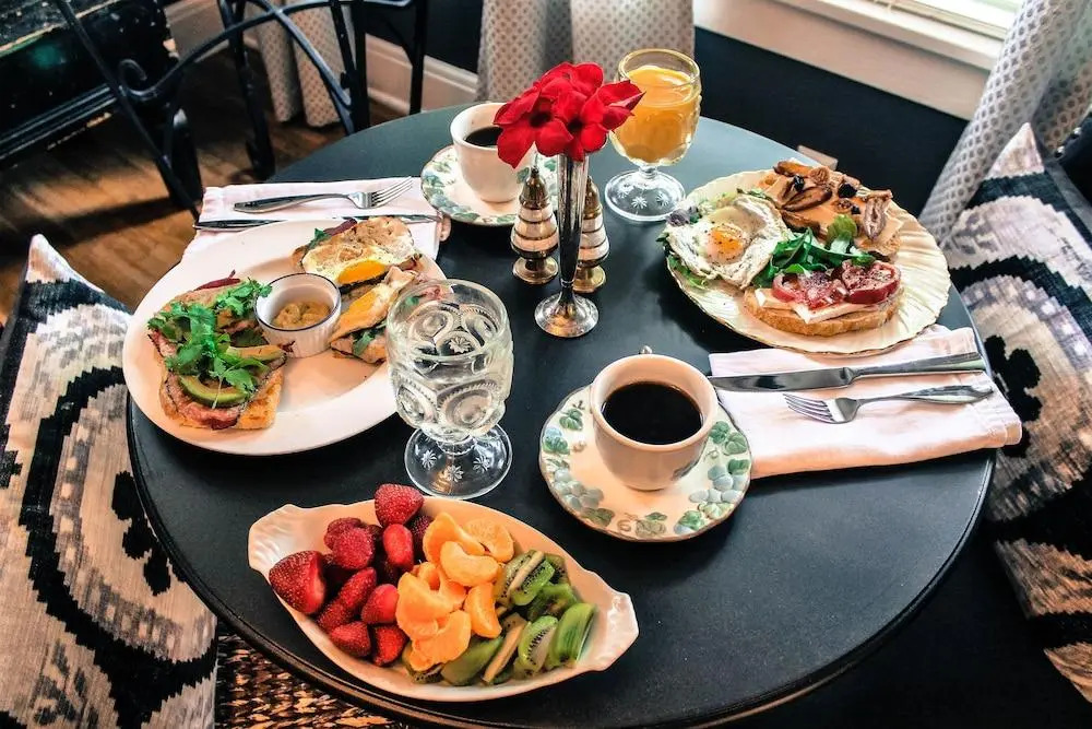 Belmont Blvd Bed and Breakfast