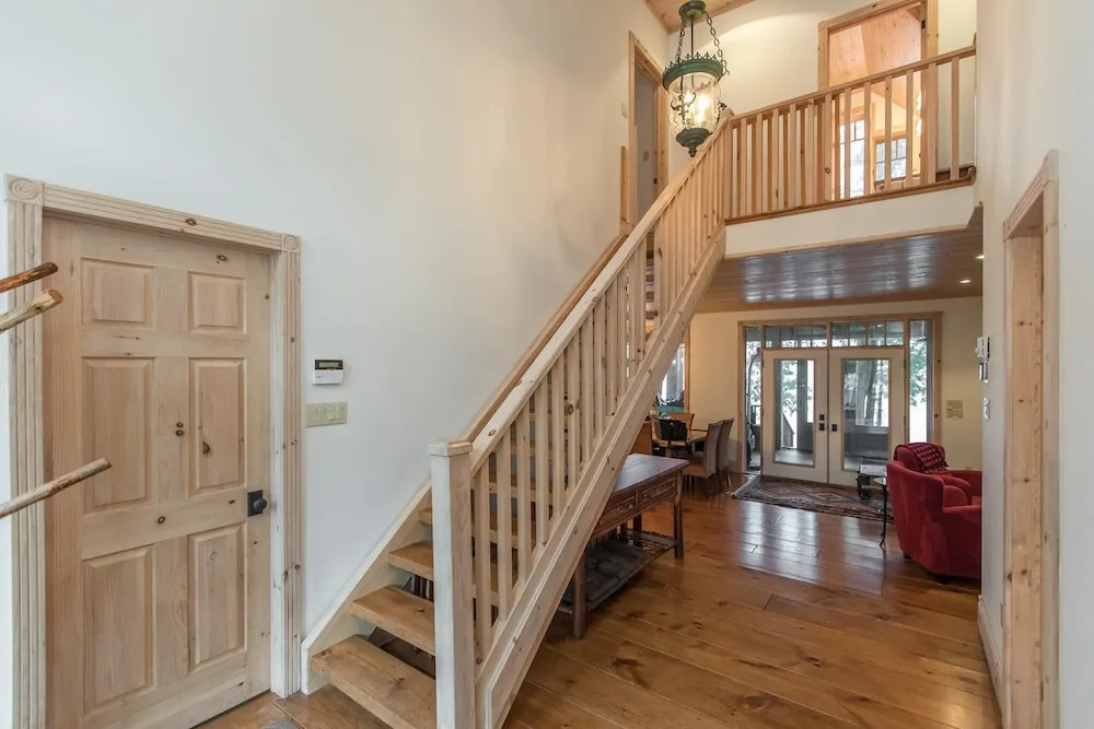 Fabulous Lake Muskoka Cottage & Boathouse~the perfect retreat!