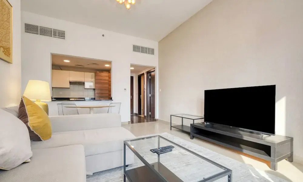 Sophisticated One Bedroom with full Marina View