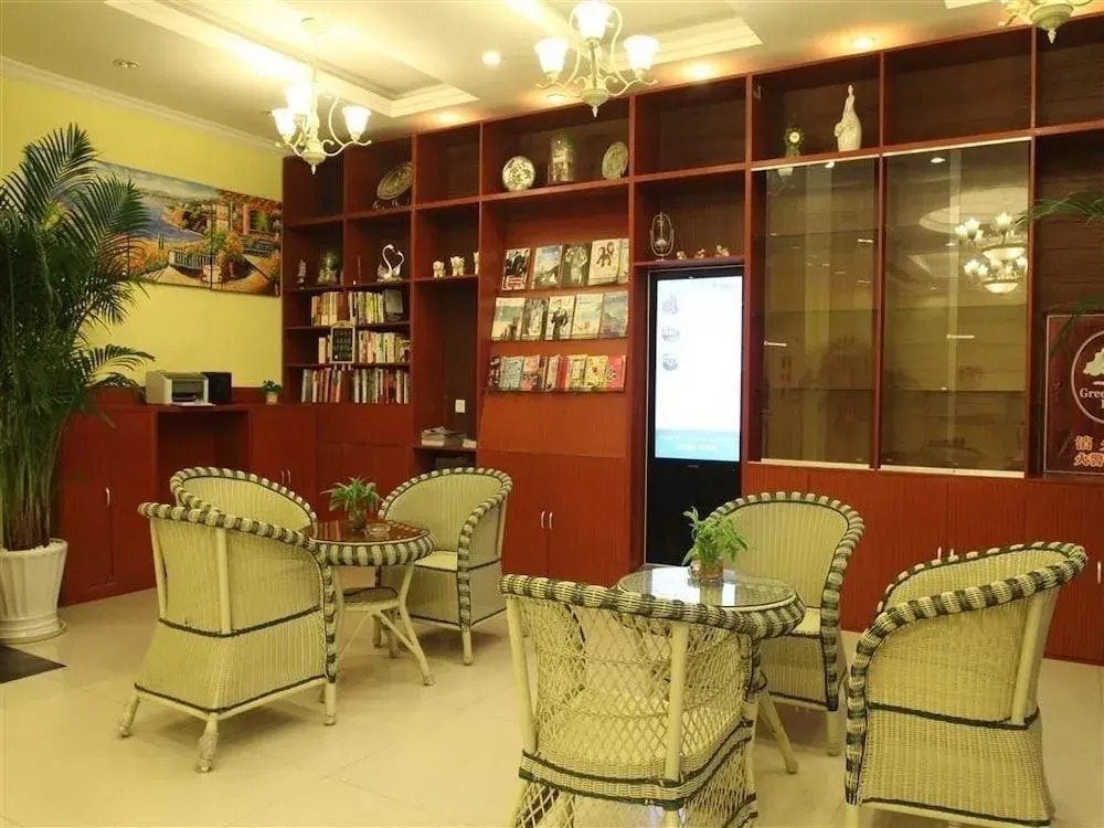GreenTree Inn ShangHai SongJiang SongDong Business Hotel