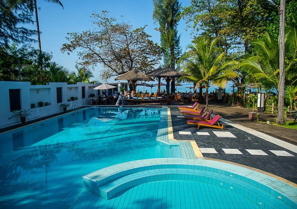 Thande Beach Hotel
