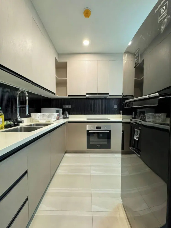 Homies Dedge Thao Dien Luxury Apartment