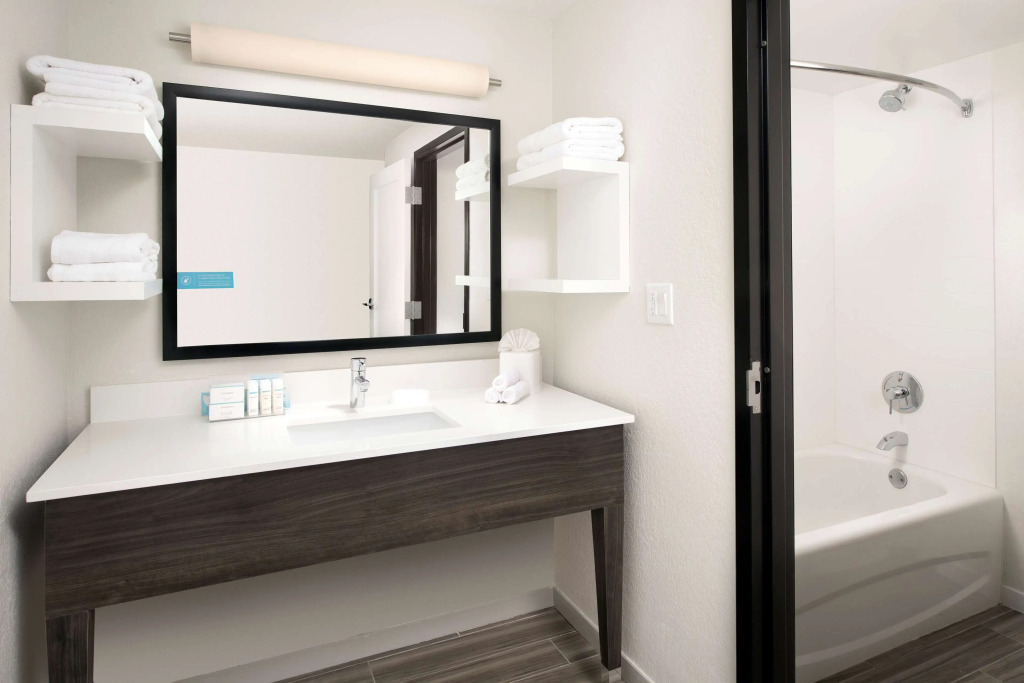 Hampton Inn & Suites Anaheim Garden Grove