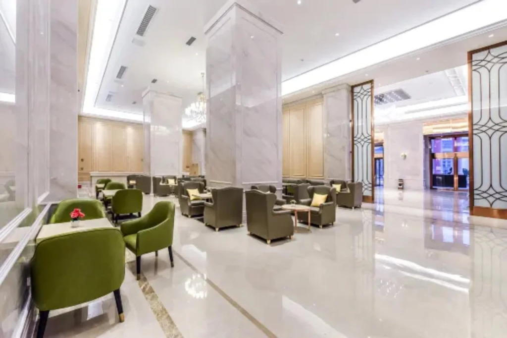 Vienna International Hotel (Nanchuan District Wanda Plaza)