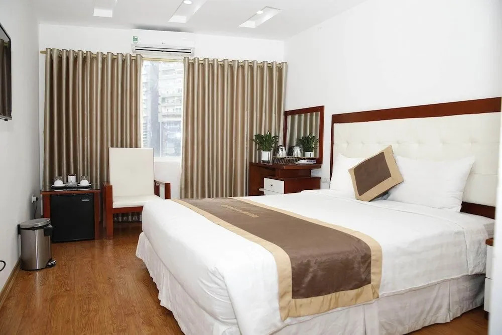Hoàng Gia Hotel Nhân Hòa
