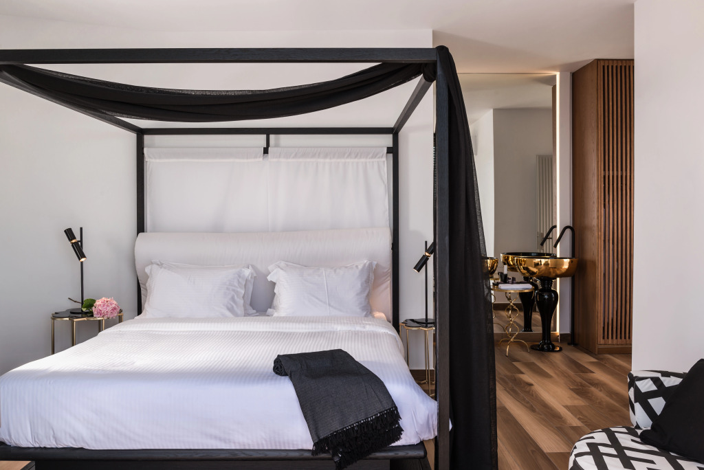 Nefeles Luxury Suites