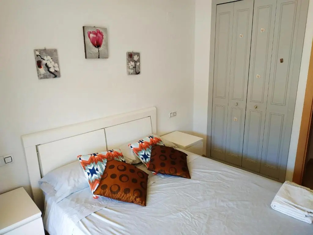 Apartment with 2 bedrooms in Salou with wonderful city view shared pool furnished balcony 300 m from the beach