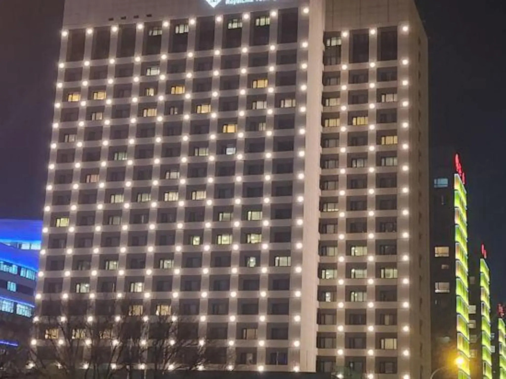 Yulong Hotel
