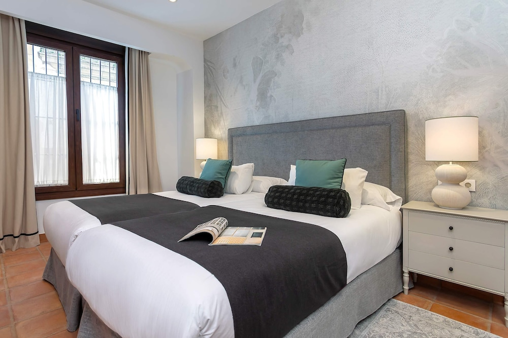 Exclusive 5 Rooms Traditional House in Cordoba. Casa San Pedro
